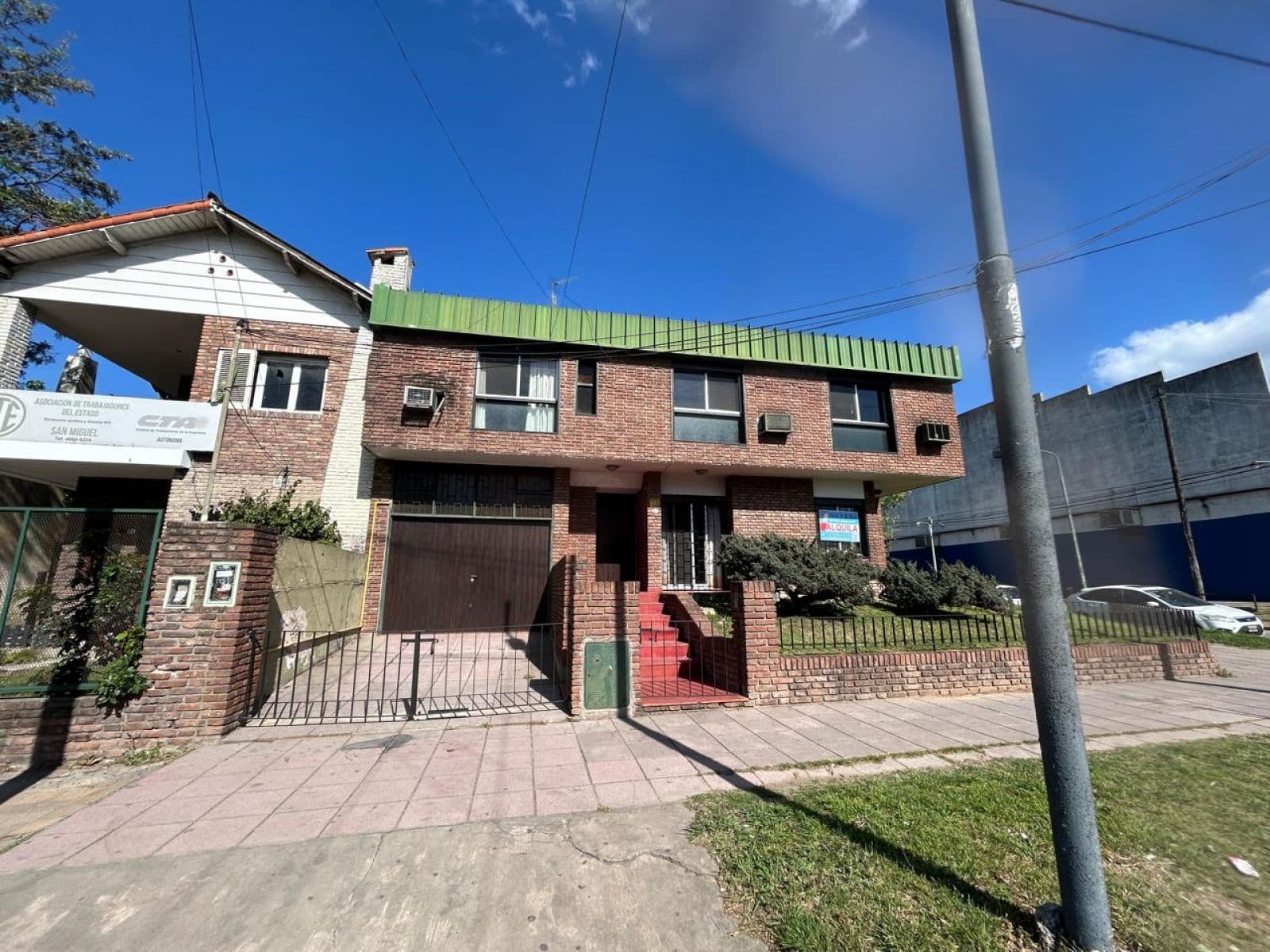 CASA EN  ALQUILER *IDEAL USO COMERCIAL/PROFESIONAL* TAMBIEN PUEDE SER PARA VIVIENDA  SAN MIGUEL - 1