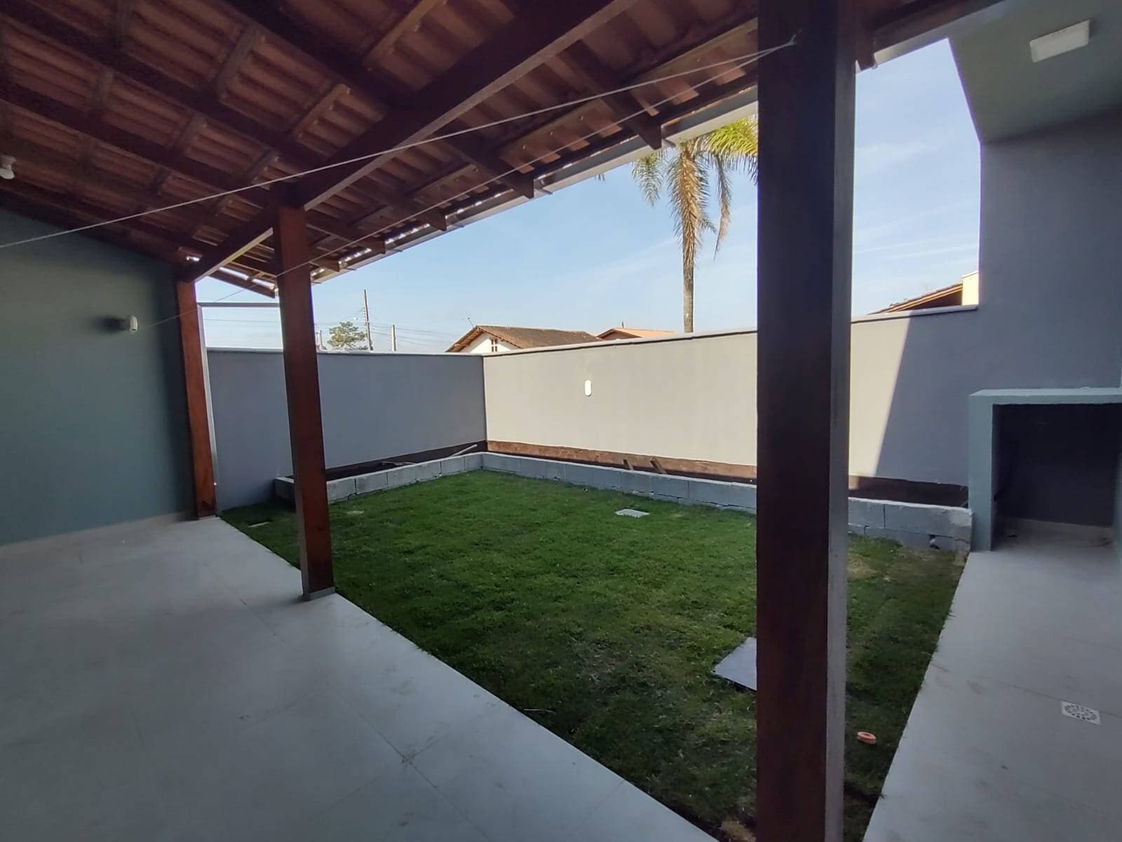 Casa com 2 dormitórios, 65m, à venda em Balneário Barra do Sul - Centro - 1