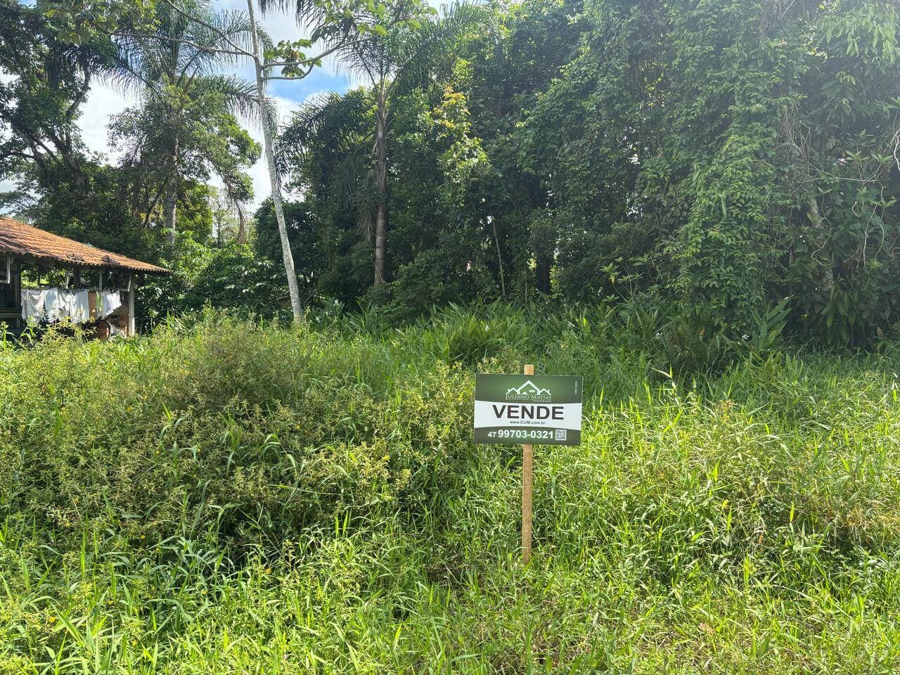 Terreno com AT de 300,00m²,  à venda em Balneário Barra do Sul - Costeira - 1