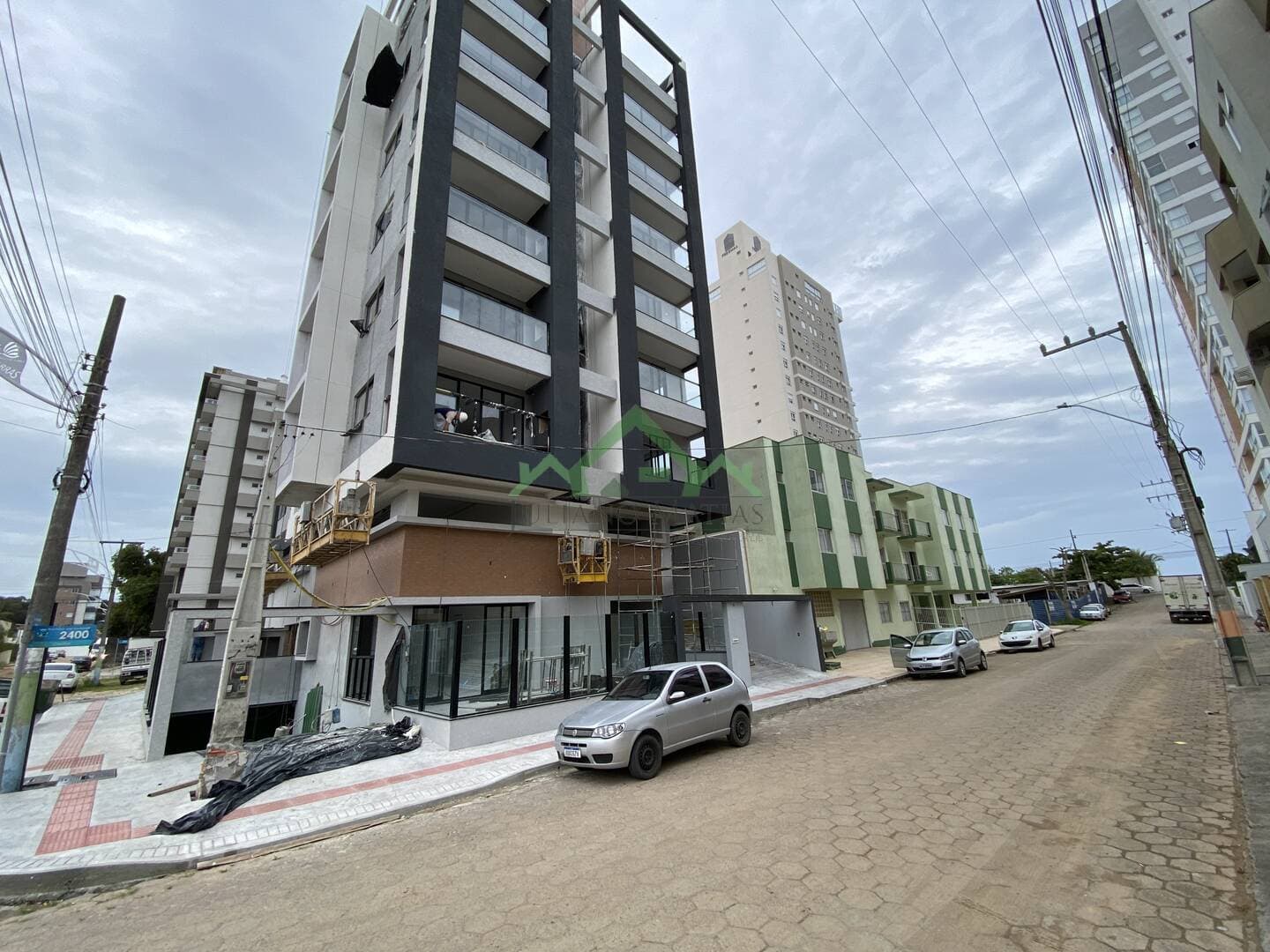 Apartamento com 3 dormitórios, 89m, à venda em Bal. Piçarras - Centro - 1