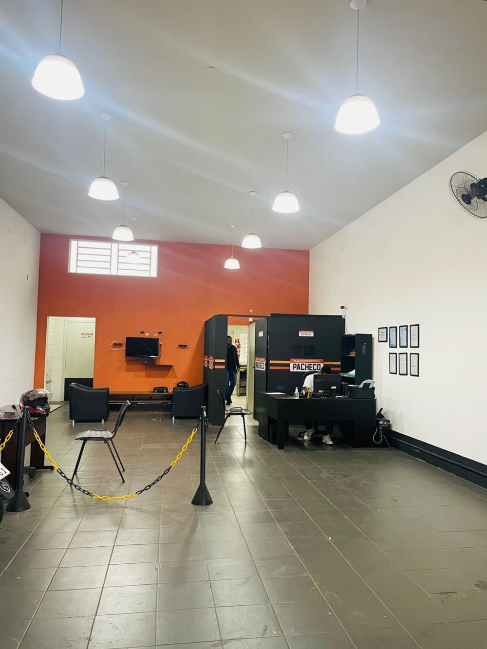 Comercial / Loja - Londrina, PR no bairro Antares - 1