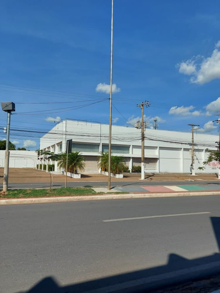 Comercial / Galpão - Várzea Grande, MT no bairro Centro-norte - 1