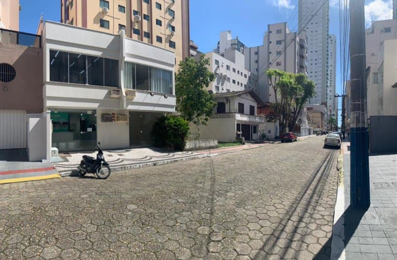 Comercial / Sala - Balneário Camboriú, SC no bairro Centro - 1